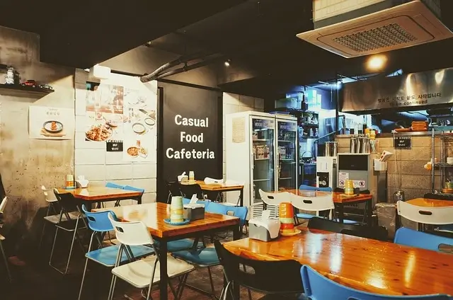 restaurant-casual